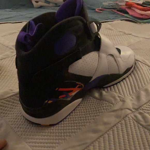 Three peat Jordan 8s [Like new, worn once] - Picture 9 of 11